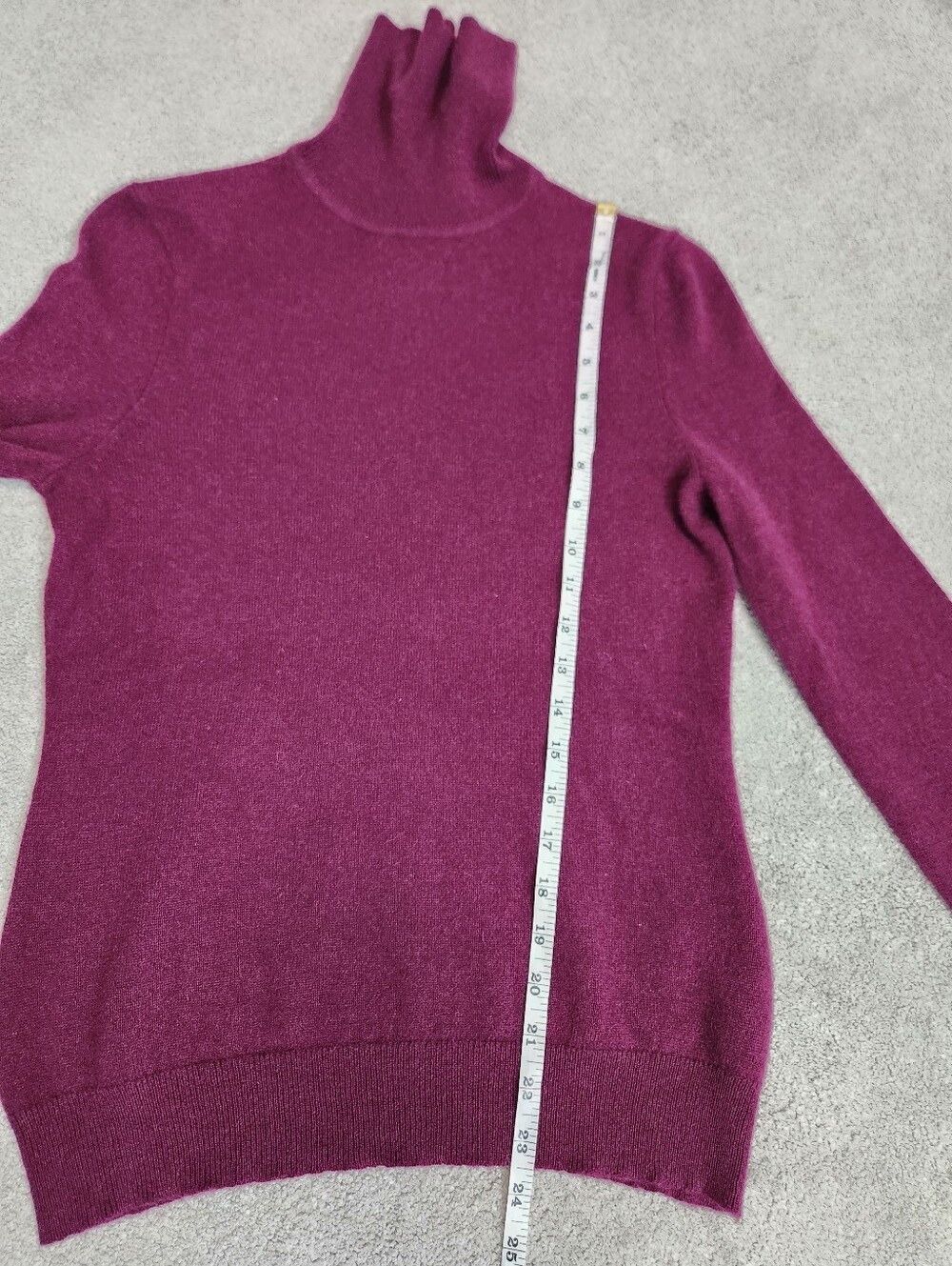 💯 Cashmere Sweater Sz M Burgundy High Neck Lord & Taylor Cozy Soft Quiet Luxury - Picture 9 of 11